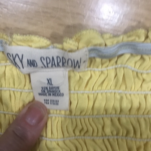 Sky and sparrow tube top - Picture 3 of 3